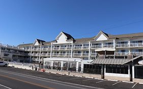 Montreal Beach Resort